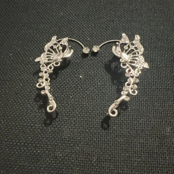 Elegant Silver Butterfly Earrings - Picture 5 of 7